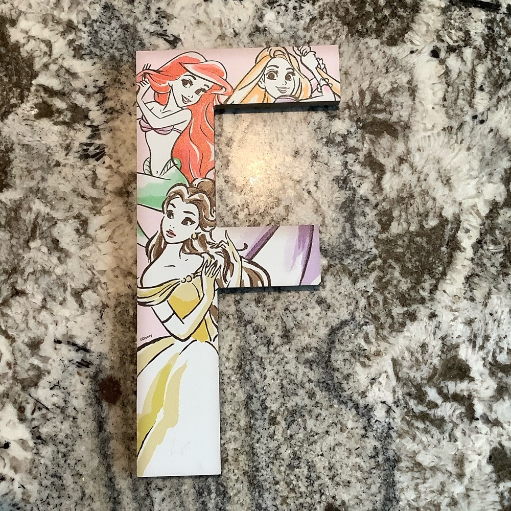 Disney princess Letter “F”